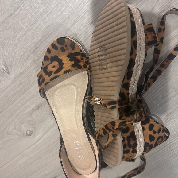 Leopard Sandals - Picture 6 of 7